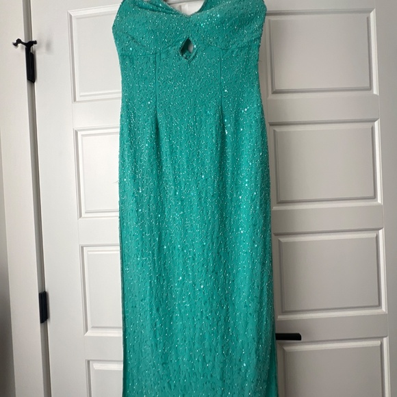 Special occasions dress - Picture 2 of 6